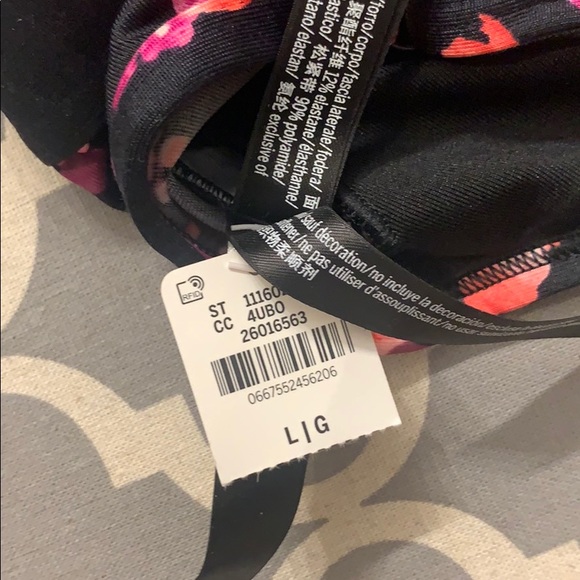 Pink bra - Picture 6 of 6